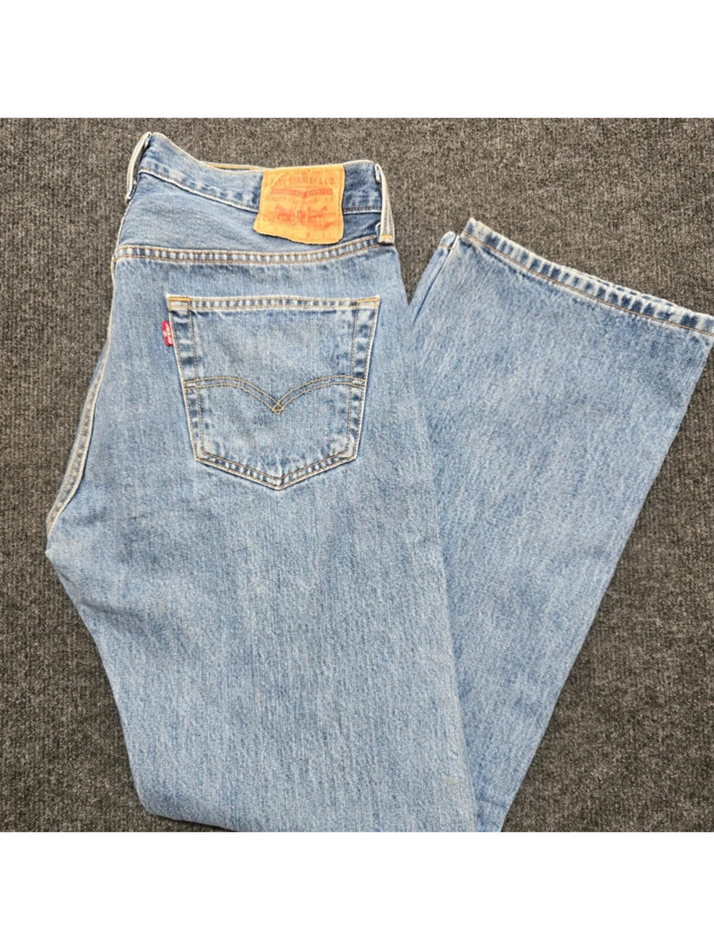 Levis 501 Original Fit Jeans Mens 36x32 Blue Denim Button Fly Straight Leg
